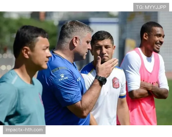 拉科鲁尼亚定位球战术成效显著,助力球队连胜彰显战术价值 拉科鲁尼亚定位球战术成效显著,助力球队连胜彰显战术价值