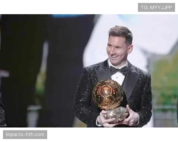 梅西再创历史，荣膺第七座金球奖，状态持续提升彰显足坛传奇风范