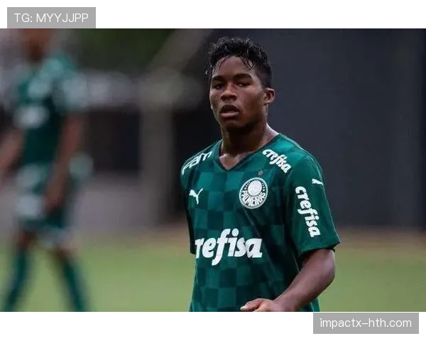 恩德里克 vs 罗克:巴西新生代中锋数据与战术角色对比分析 恩德里克 vs 罗克:巴西新生代中锋数据与战术角色对比分析